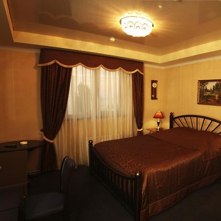 Plaza Hotel Volgograd Ngoại thất bức ảnh