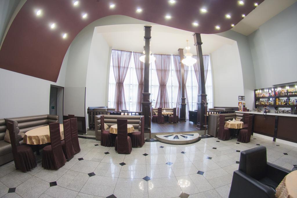 Plaza Hotel Volgograd Ngoại thất bức ảnh