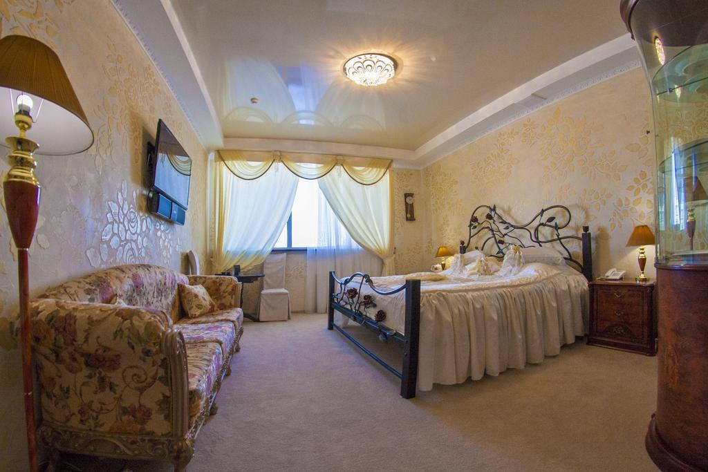 Plaza Hotel Volgograd Ngoại thất bức ảnh