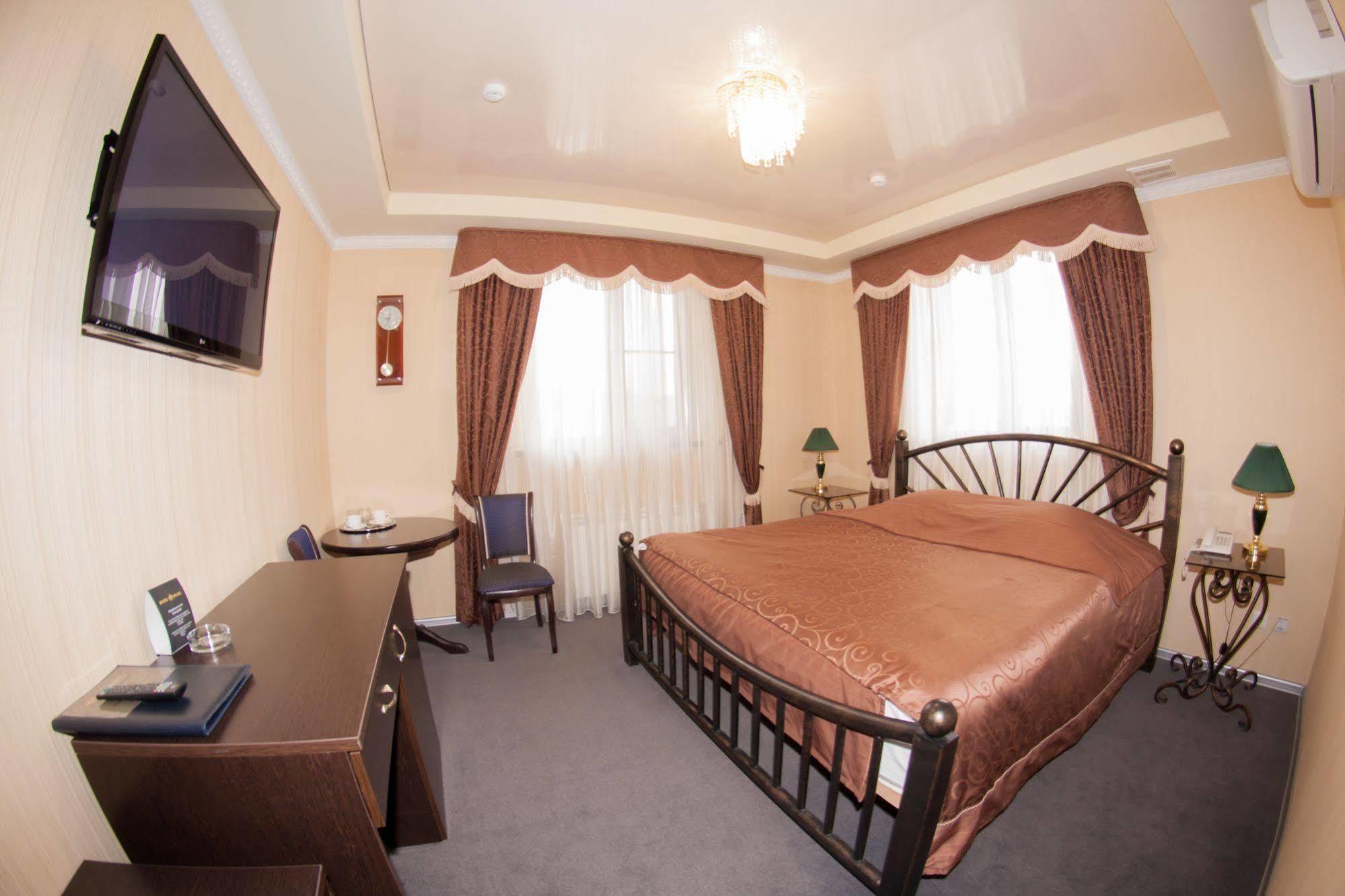 Plaza Hotel Volgograd Ngoại thất bức ảnh