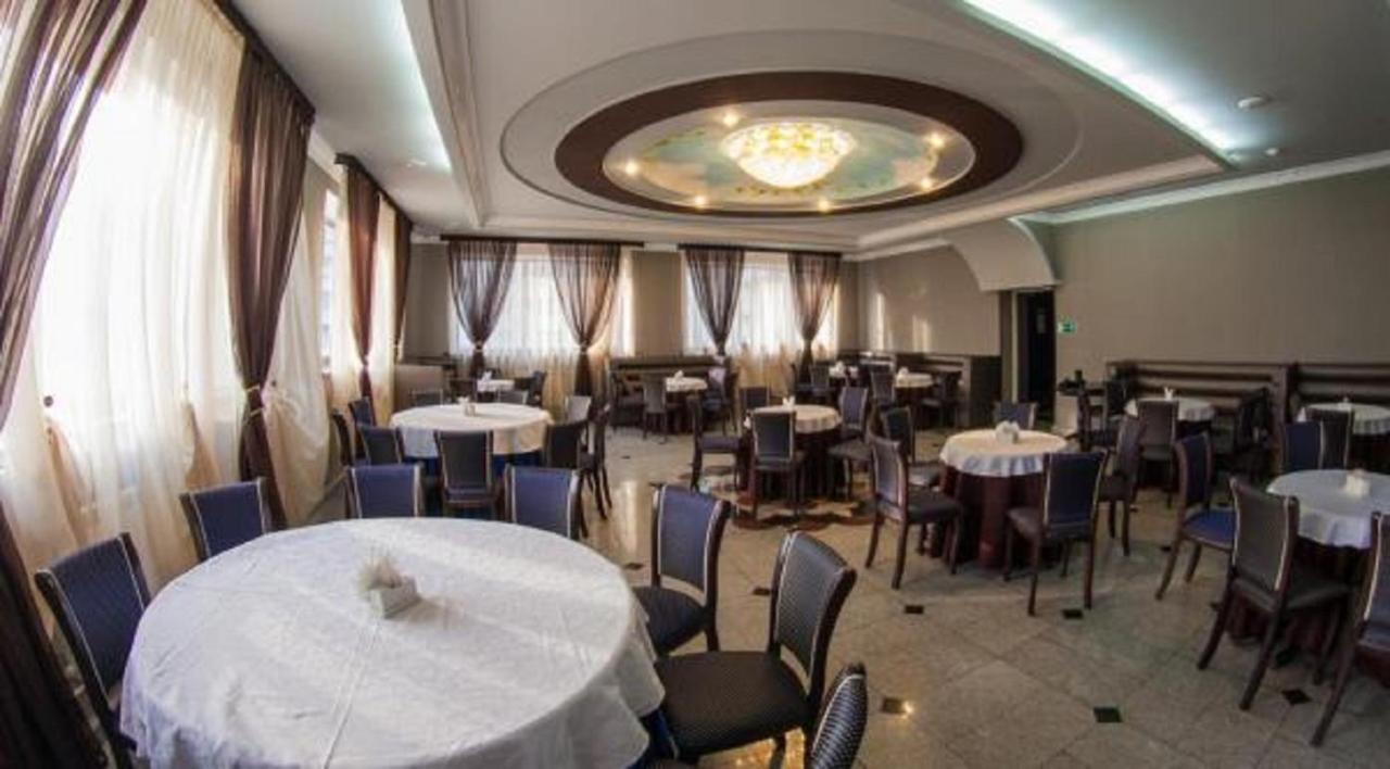 Plaza Hotel Volgograd Ngoại thất bức ảnh